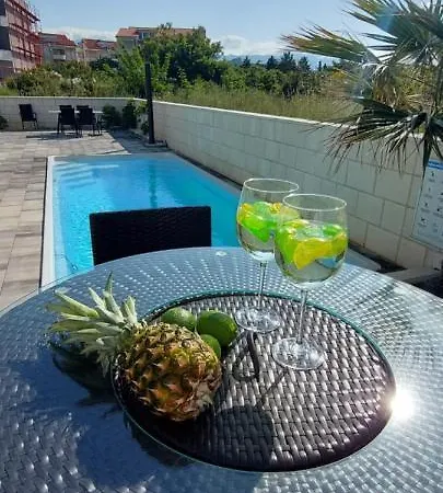 Apartments Am'An With Pool, Novalja Exterior photo