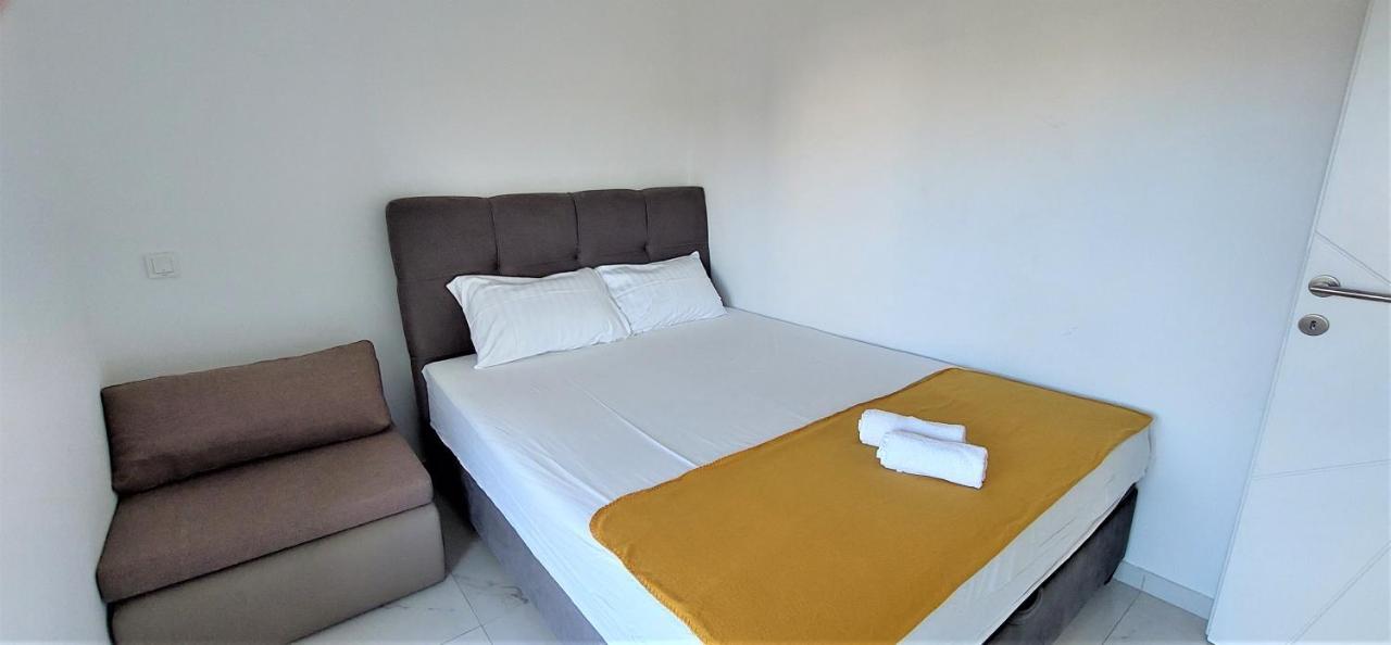 Apartment Am'an With Pool,