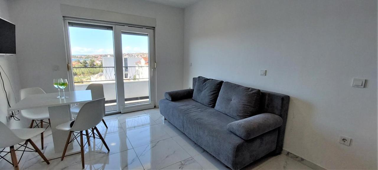 Apartment Am'an With Pool,
