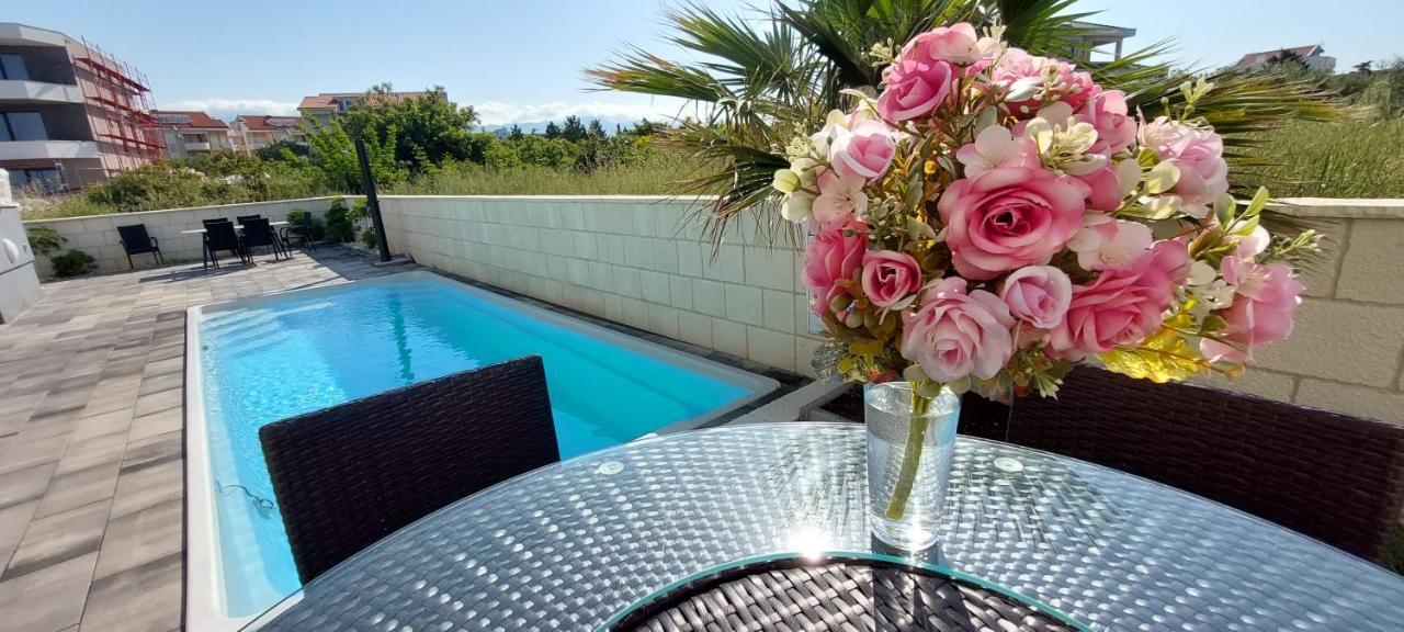 Apartment Am'an With Pool,