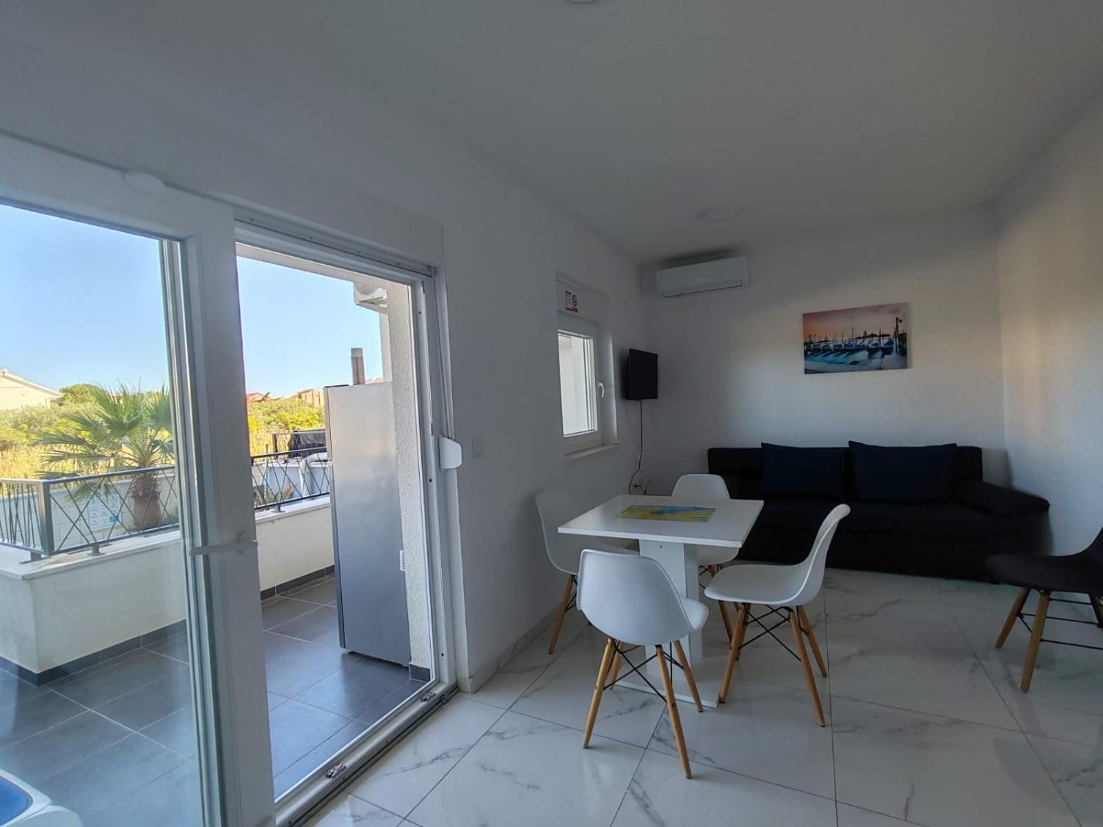 Apartment Am'an With Pool,
