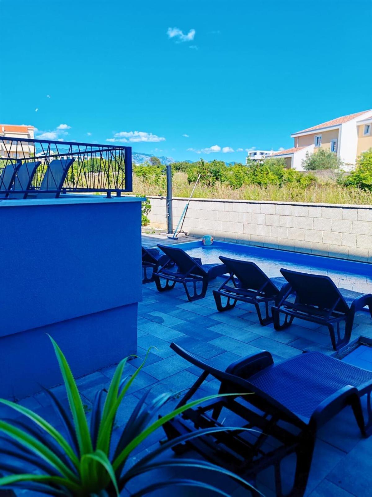 Am'an With Pool, Apartment Novalja
